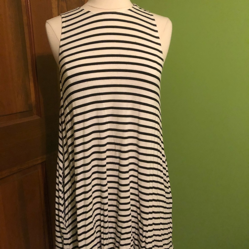 Black and white dress